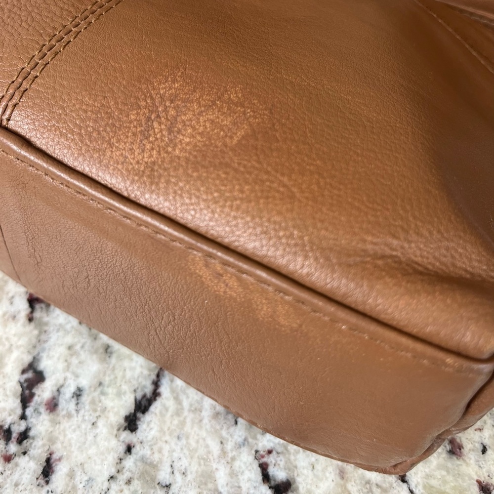 Great American Leatherworks Crossbody - Picture 7 of 12